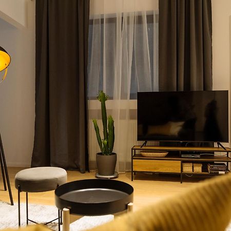 Bright 3Br Flat - Top Location - Green View Balcony Bucarest Exterior foto
